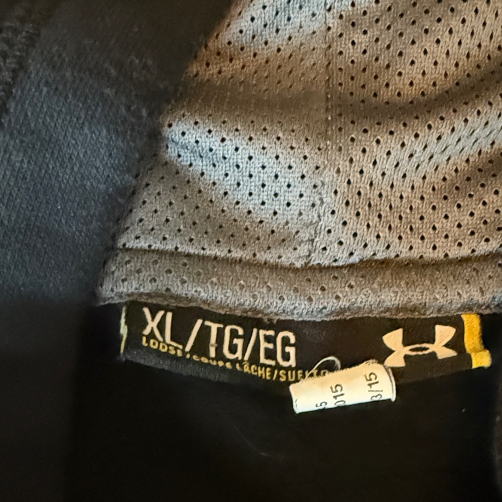 Under Armour Black Pullover Hoodie - Picture 3 of 5